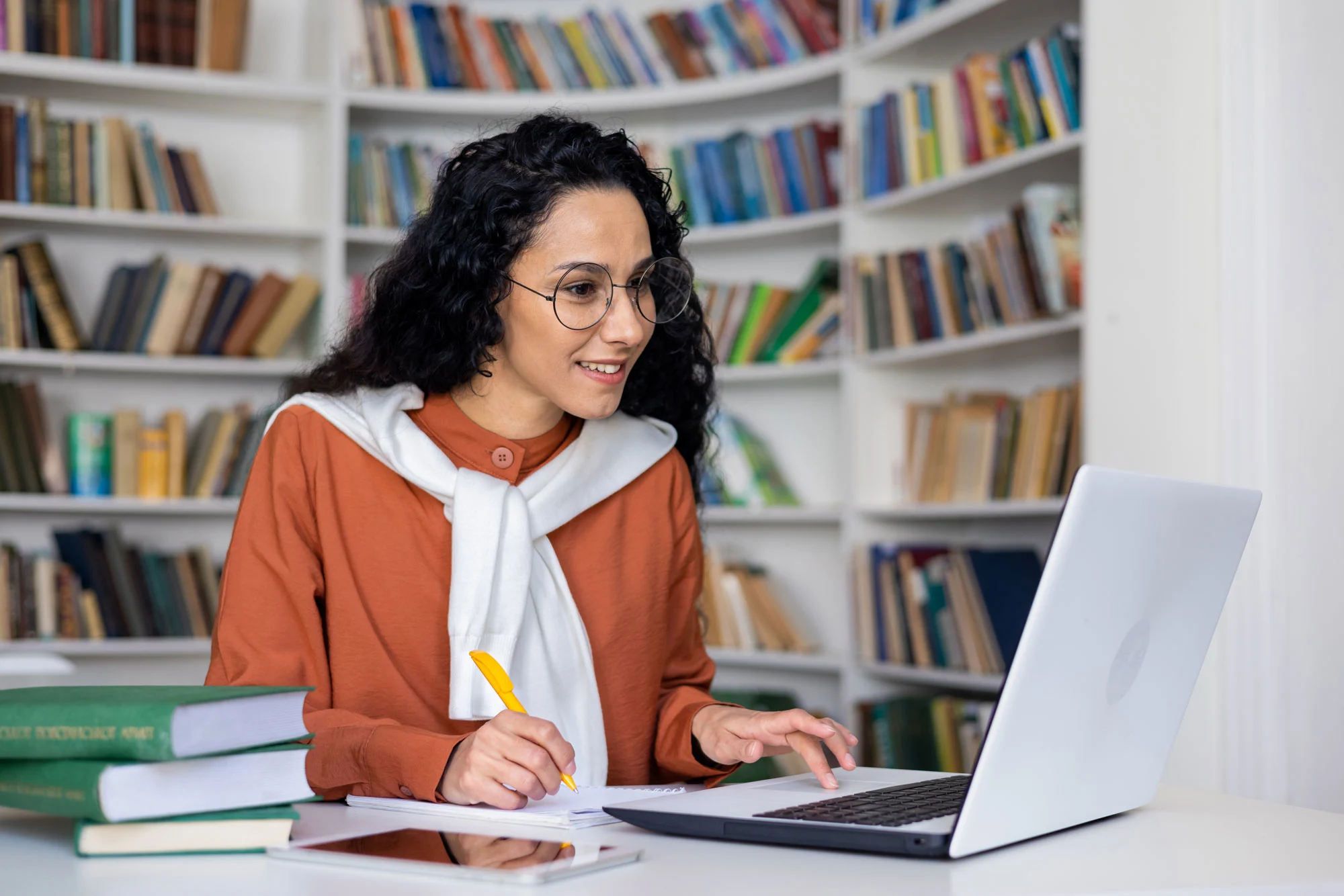 Online Learning Benefits